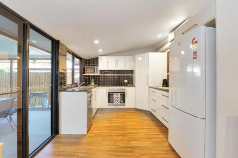 North Central Holiday Home - Accommodation Daintree 4