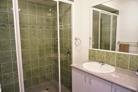 Ningaloo Breeze Villa 3 3 Bedroom Fully Self Contained Holiday Accommodation - Accommodation Daintree 5
