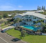 Beachside luxury Sunrise Beach - Accommodation Daintree