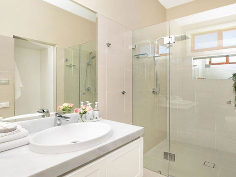 Advilla Stylish Charming & Central Location - Accommodation Daintree 6