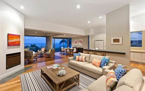 Spacious With Surf Views Sunshine Beach - Accommodation Daintree 1