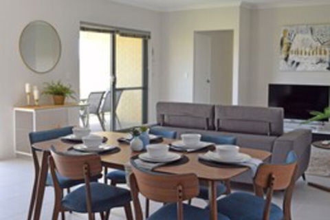 The Kingsley's Place Piara Waters - Accommodation Daintree 0