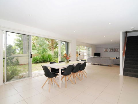 Acacia On Orion :: Jervis Bay Rentals - Accommodation Daintree 1