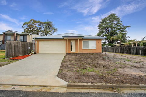 V & V Family Dream Away - Accommodation Daintree 1