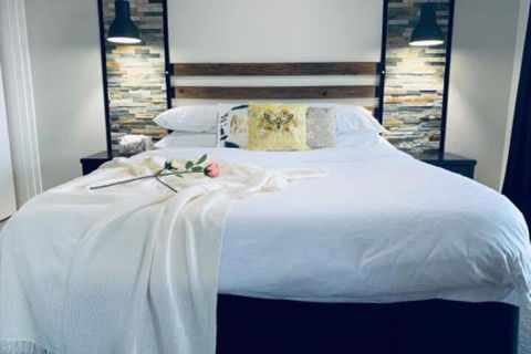 The Silvermoon Villa Private Villa - Accommodation Daintree 2
