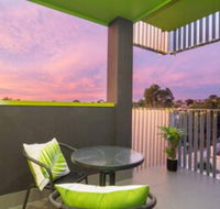 Canopy at 44 Minutes from the CBD Train  Cafes Wifi Nespresso Amenities