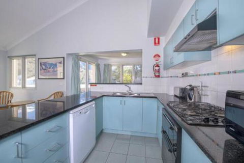 Snowman 8 - Accommodation Daintree 7