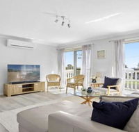 Culburra Beach Retreat close to two beaches - Accommodation Daintree