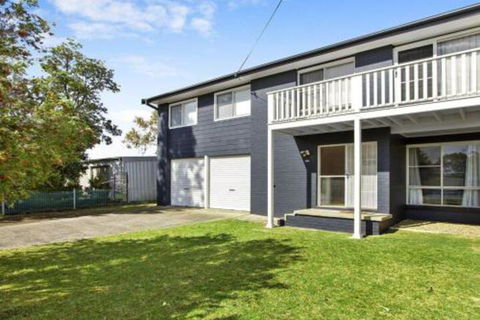 Culburra Beach Retreat Close To Two Beaches - Accommodation Daintree 4