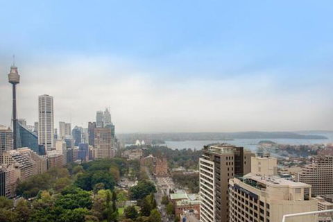THE HYDEAWAY LUXE HYDE PARK CITY APARTMENT Hosted By LAbode Accommodation - Accommodation Daintree 6