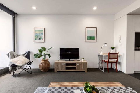 Spacious 1BD 50m From Chapel Street - Accommodation Daintree 3