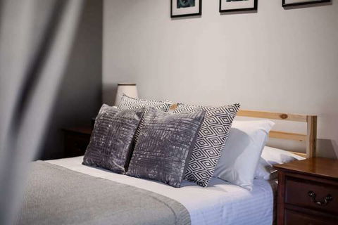Spacious 1BD 50m From Chapel Street - Accommodation Daintree 2