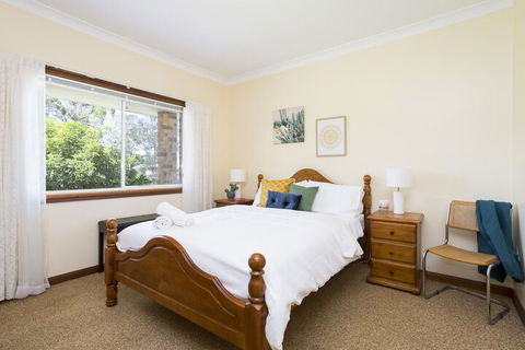 South Coast Getaway House Sleeping 8 Guests - Accommodation Daintree 4