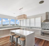 Sea Splash 75 Lorikeet Drive