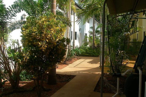 Ash Palms Motor Inn - Accommodation Daintree 3
