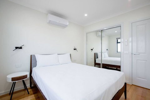 Impressive & Spacious New Townhouse@preston - Accommodation Daintree 3