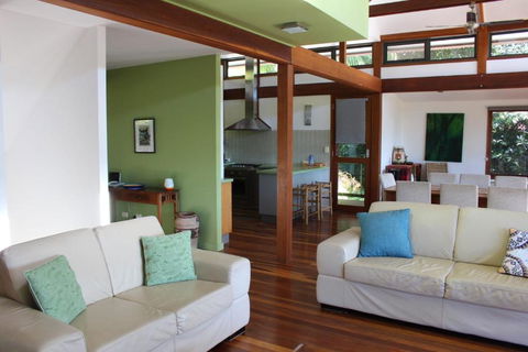 194 Balraith Lane Ewingsdale Harika - Accommodation Daintree 2