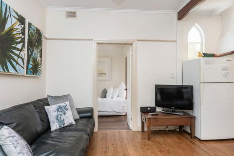 A SWEET ESCAPE Byron Surf Cottage Walk To Byron - Accommodation Daintree 4