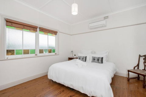 A SWEET ESCAPE Byron Surf Cottage Walk To Byron - Accommodation Daintree 5