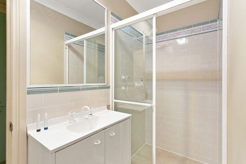 Ajax Avenue 6 - Accommodation Daintree 7