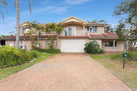Ajax Avenue 6 - Accommodation Daintree 1