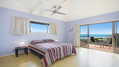Absolute Beachfront At Hastings - Accommodation Daintree 1