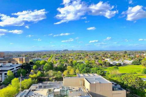 Deluxe Central Park 4B2B APT BoxHill Panorama - Accommodation Daintree 0