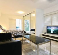 Modern Studio Apartment With Pool  Amazing Views - Accommodation Daintree
