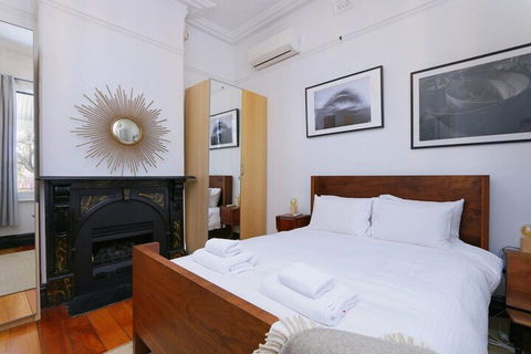 Designer 2-bed House With Garden - Northbridge, Perth - Accommodation Daintree 2