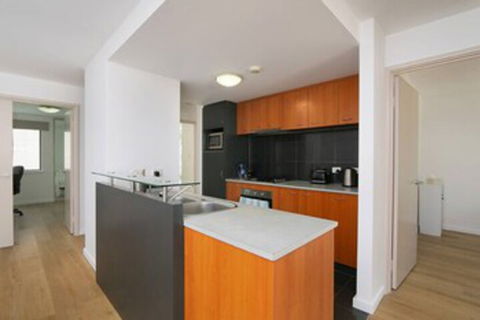 Convenient 3 Bedroom Apartment Close To Casino & CBD - Accommodation Daintree 0