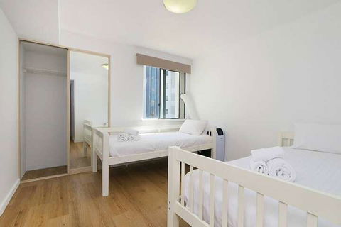 Convenient 3 Bedroom Apartment Close To Casino & CBD - Accommodation Daintree 5