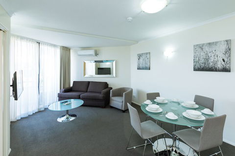 Airtrip Apartment On Edmonstone St - Accommodation Daintree 7