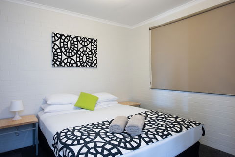 Geraldton's Ocean West - Accommodation Daintree 5