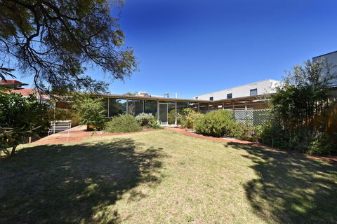 Comfy Home Near Airport & City 2280 - Accommodation Daintree 0