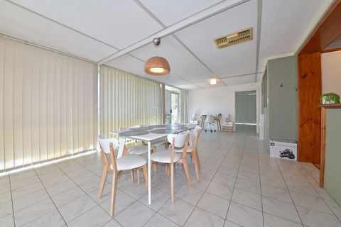 Comfy Home Near Airport & City 2280 - Accommodation Daintree 4