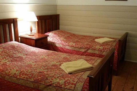 About Town Cottages - Accommodation Daintree 4