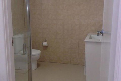 About Town Cottages - Accommodation Daintree 7