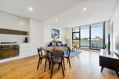 Modern Apartment Next To Largest Shopping Centre - Accommodation Daintree 4