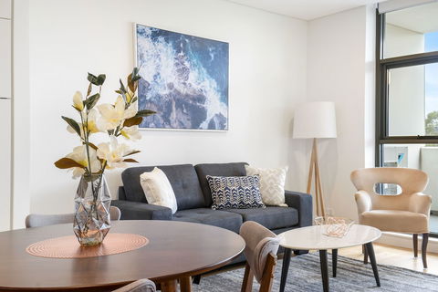 Modern Apartment Next To Largest Shopping Centre - Accommodation Daintree 6