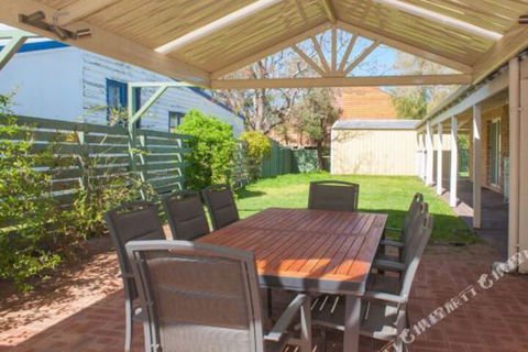Dunsborough Holiday Homes Lens Lair Quindalup - Accommodation Daintree 3
