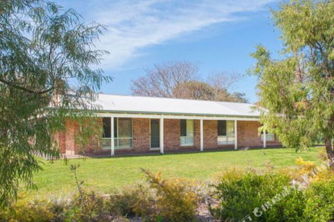 Dunsborough Holiday Homes Lens Lair Quindalup - Accommodation Daintree 0