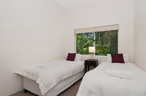 Noosa Penthouse Close To Hastings Street Unit 2 Vue 28 Edgar Bennett Ave - Accommodation Daintree 3