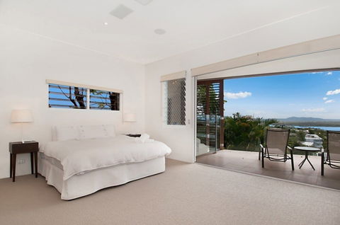 Noosa Penthouse Close To Hastings Street Unit 2 Vue 28 Edgar Bennett Ave - Accommodation Daintree 6