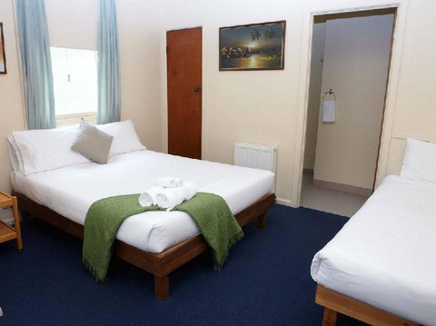 Amara Springs Guest House - Accommodation Daintree 5