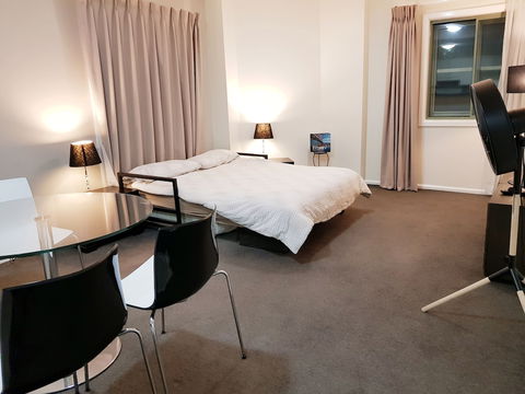 Darling Harbour Modern 1 Bedroom Apartment - Accommodation Daintree 1
