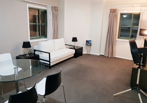 Darling Harbour Modern 1 Bedroom Apartment - Accommodation Daintree 2