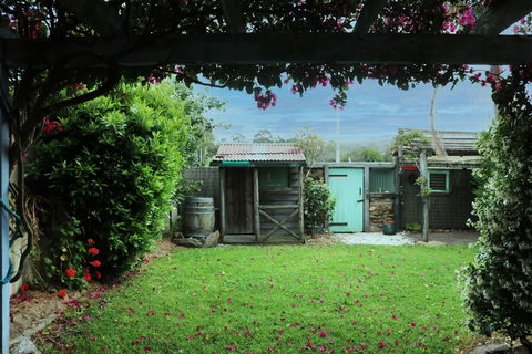 Alloway - Accommodation Daintree 0
