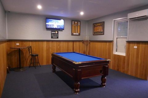 Okeefes Hotel Backpackers - Accommodation Daintree 3