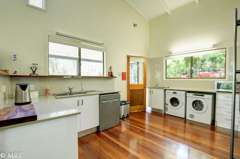 SerenityatMontville - Accommodation Daintree 3
