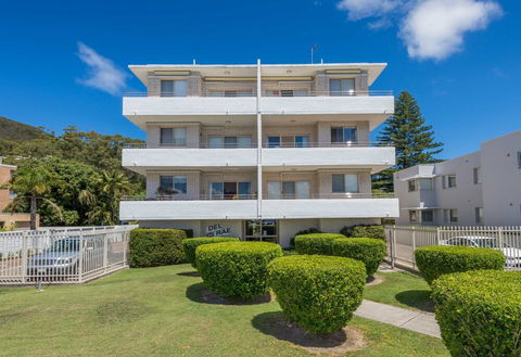 Del Rae Unit 8 Shoal Bay - Accommodation Daintree 0